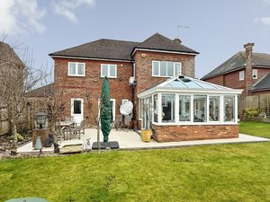 Photo 18- click for photo gallery